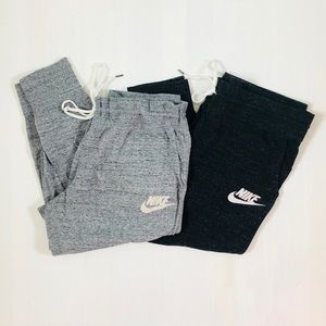 Gym vintage Nike sweatpants (set of 2)